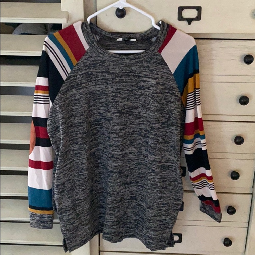 Long sleeved top